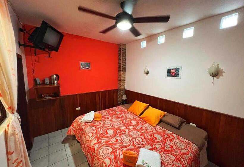 בית מלון כפרי Sun Island