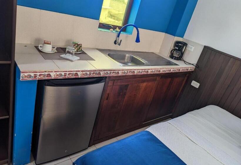 בית מלון כפרי Sun Island