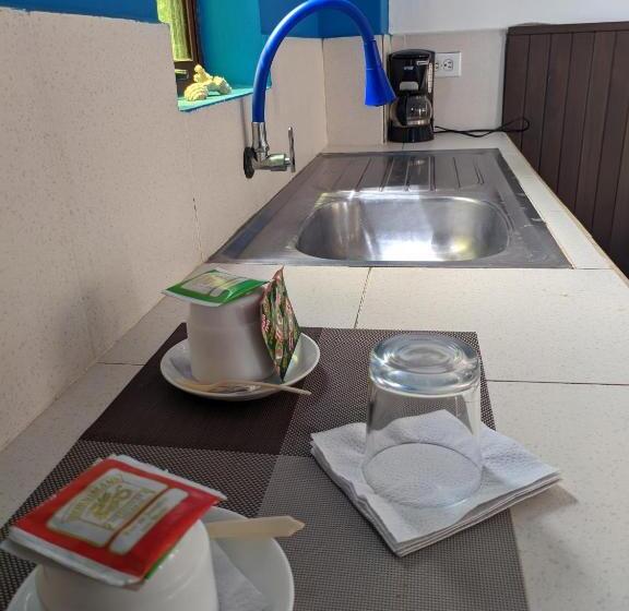 בית מלון כפרי Sun Island