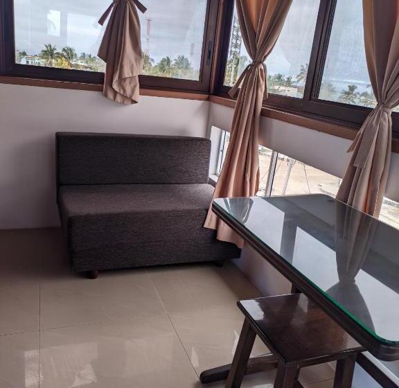 בית מלון כפרי Sun Island