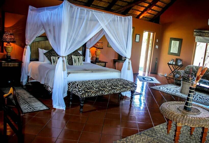 Отель Thula Thula Game Lodge
