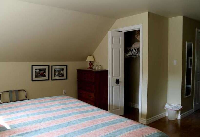 Mackenzie House B&b By Elevate Rooms