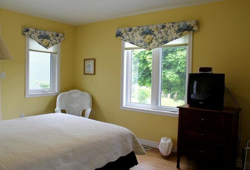 Mackenzie House B&b By Elevate Rooms