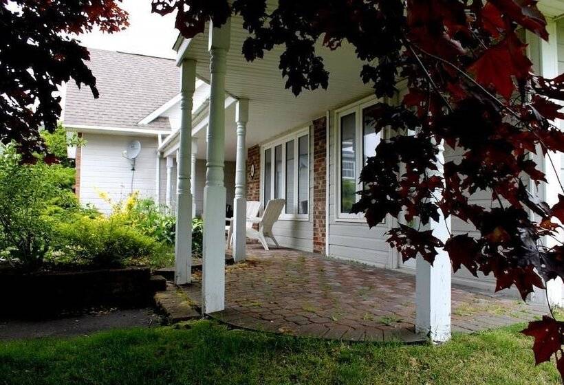 Mackenzie House B&b By Elevate Rooms