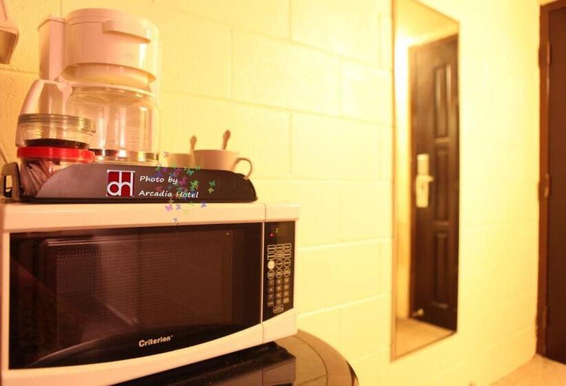 فندق على الطريق Arcadia