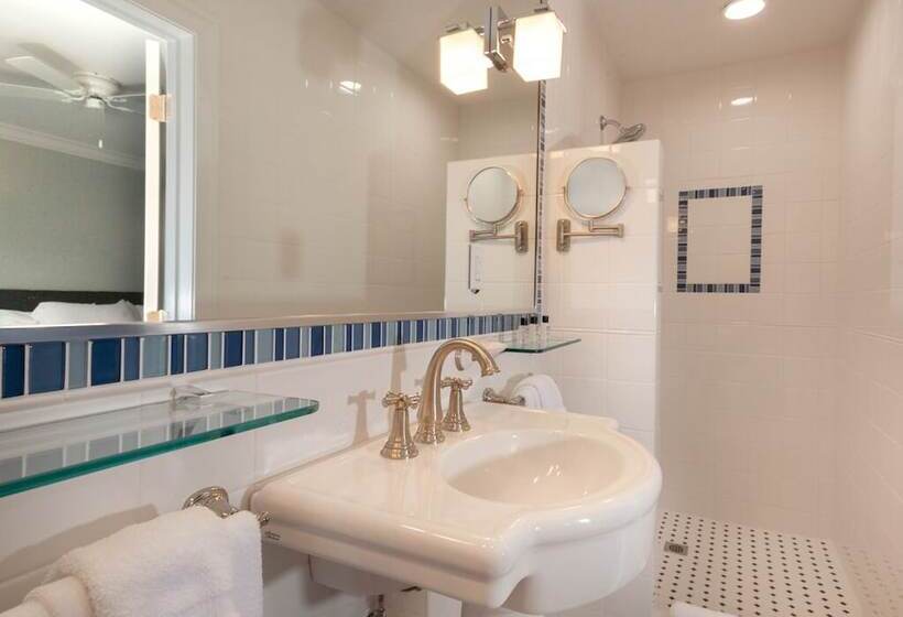 مُتل Atlantic Inn