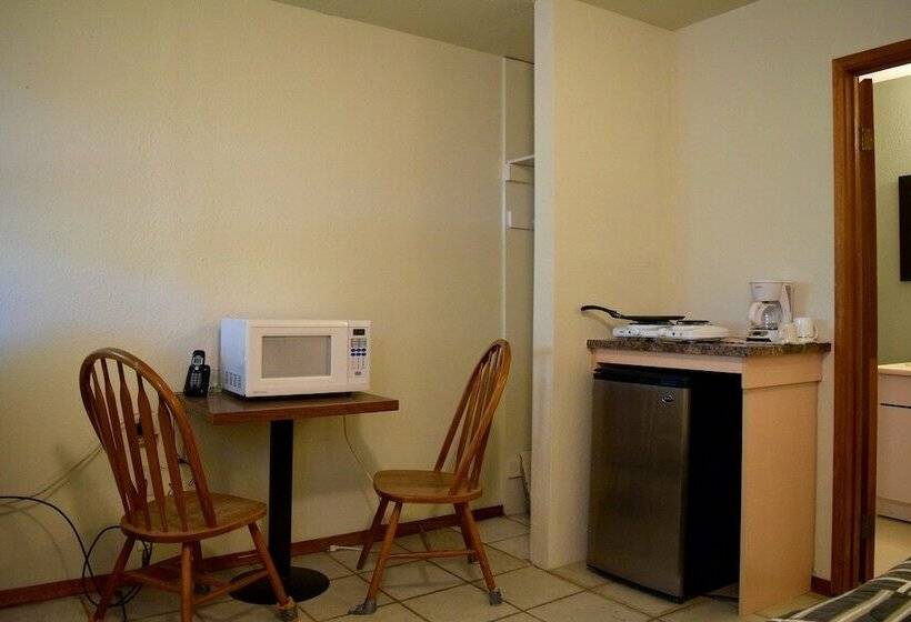 מוטל Brookside Inn