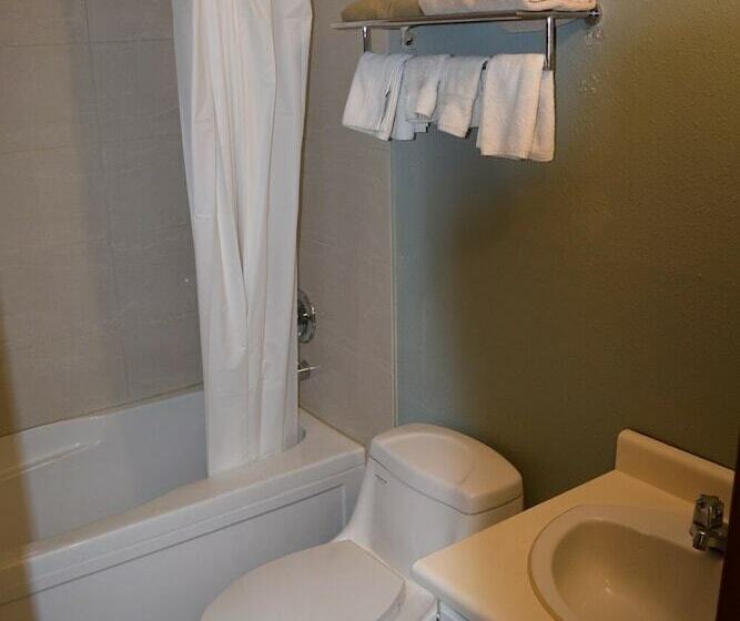 מוטל Brookside Inn