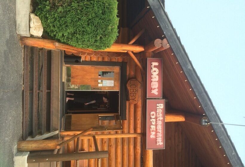 Мотель Cariboo Lodge