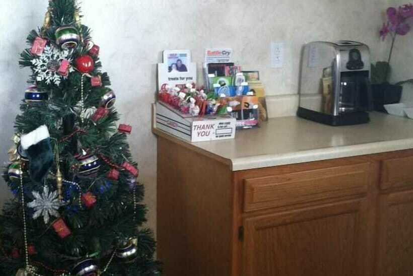 فندق على الطريق College Inn