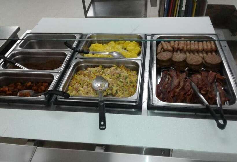 מוטל Cuero Oilfield Housing