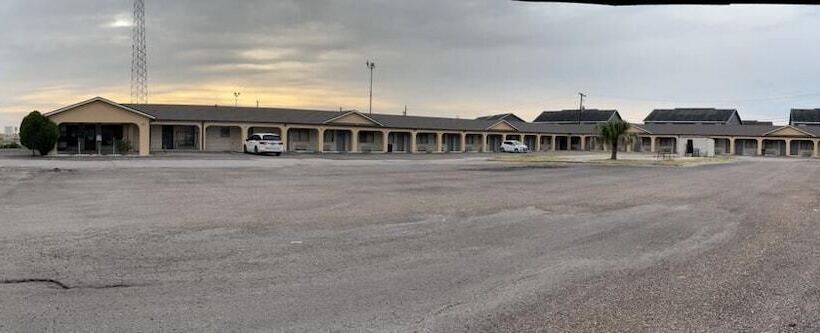 모텔 Executive Inn