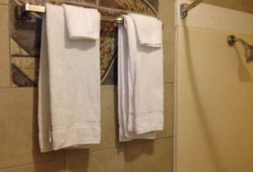 모텔 Executive Inn