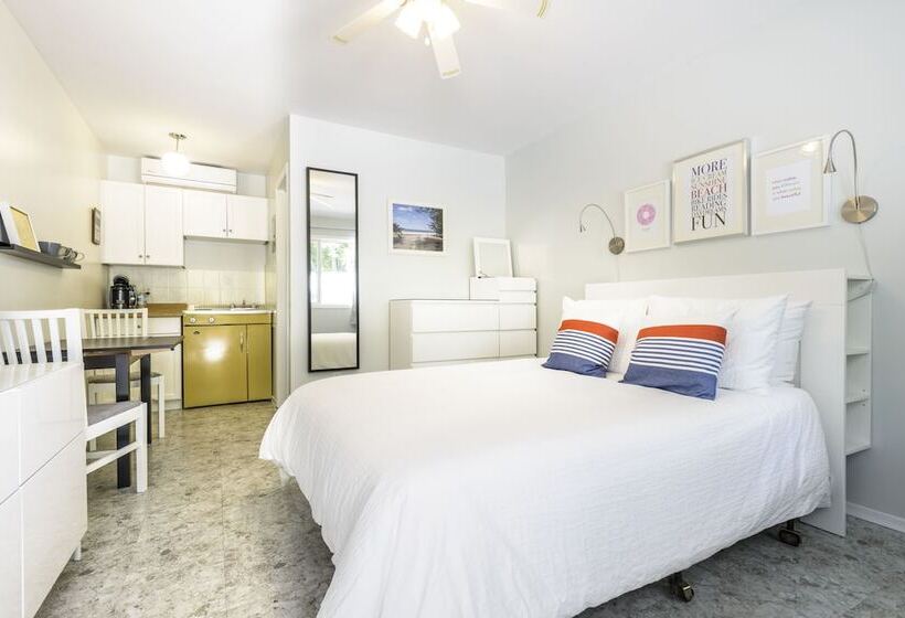 فندق على الطريق Hollywood Cottages