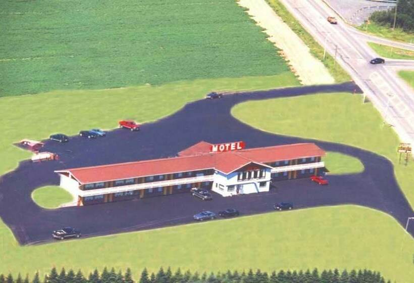 فندق على الطريق Perth Andover Motor Inn