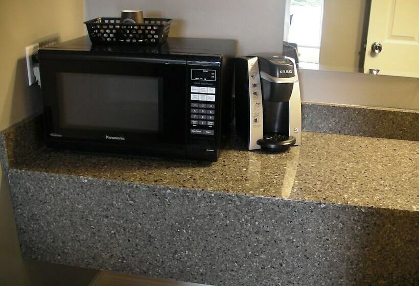 فندق على الطريق Perth Andover Motor Inn