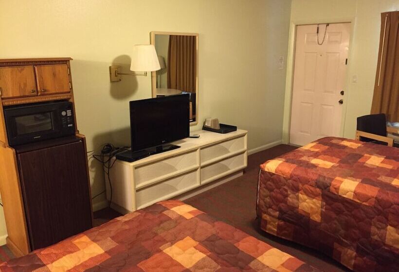 فندق على الطريق Sebring Inn