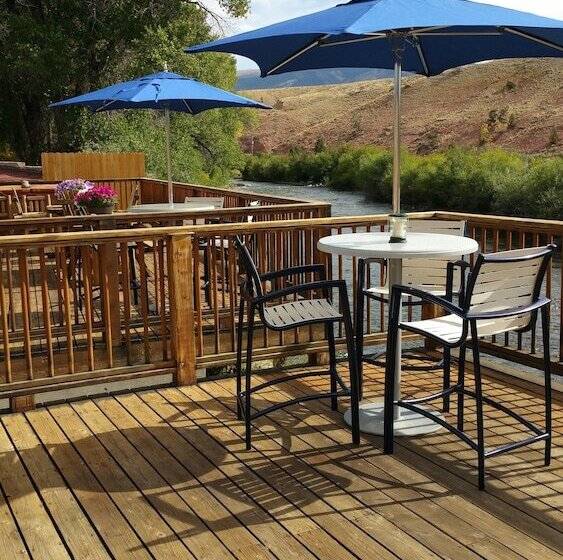 Мотель The Trail S End