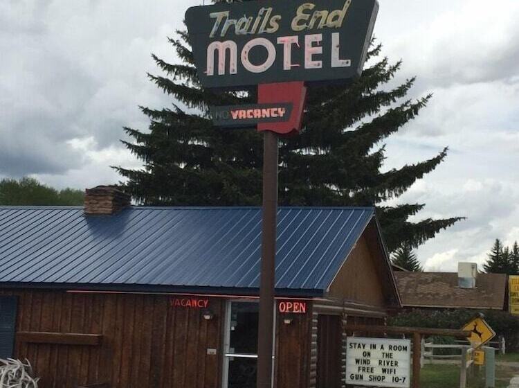 Мотель The Trail S End