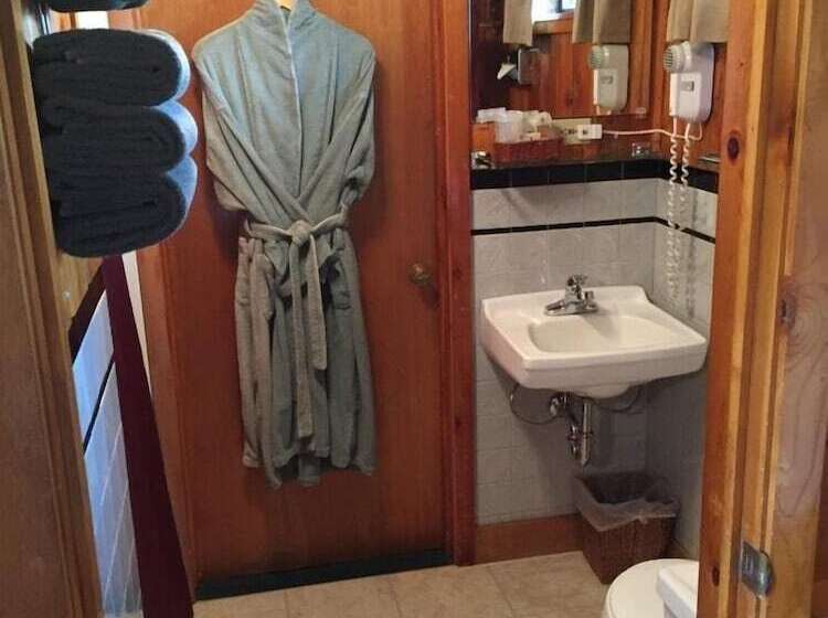 Мотель The Trail S End