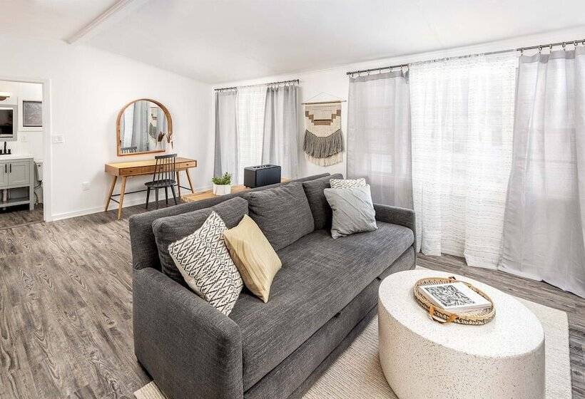 فندق على الطريق York Beach Surf Club