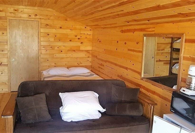 No Name City Luxury Cabins & Rv