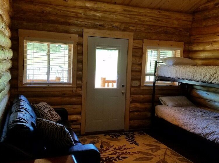 No Name City Luxury Cabins & Rv