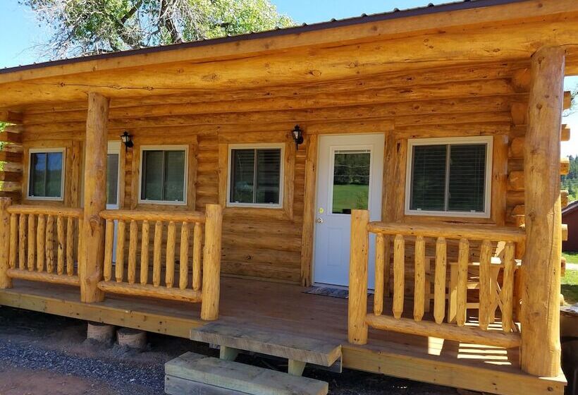 No Name City Luxury Cabins & Rv