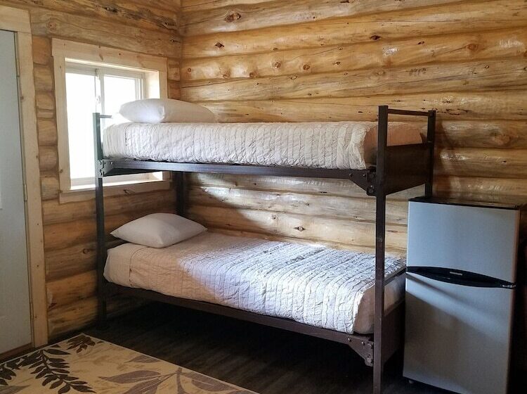 No Name City Luxury Cabins & Rv