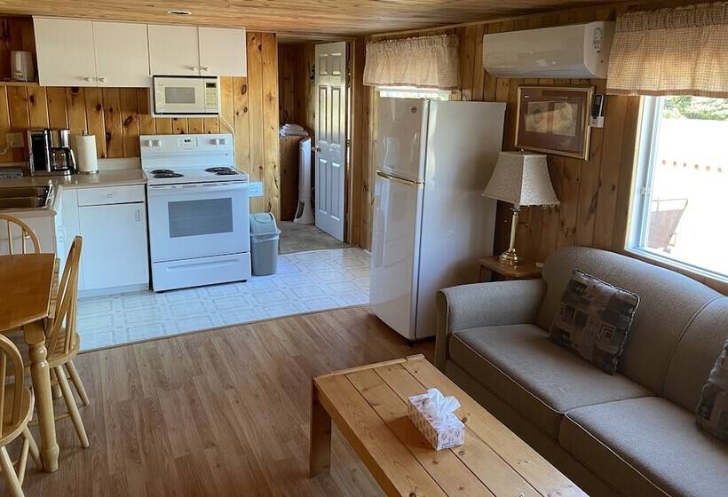 Parkside Cottages And Suites