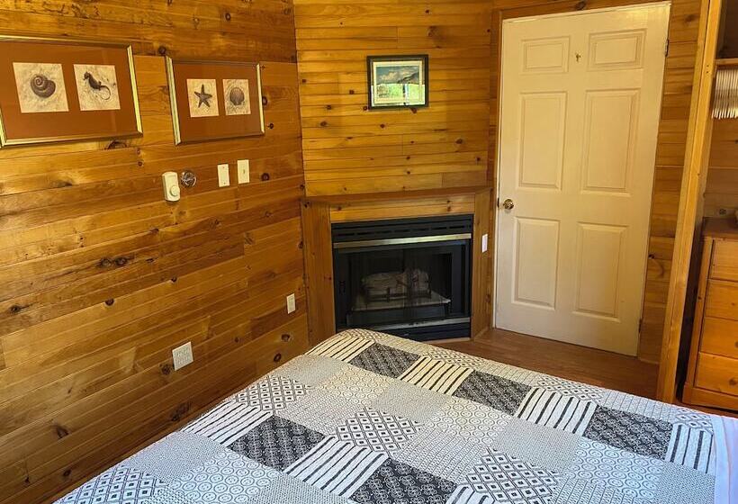 Parkside Cottages And Suites