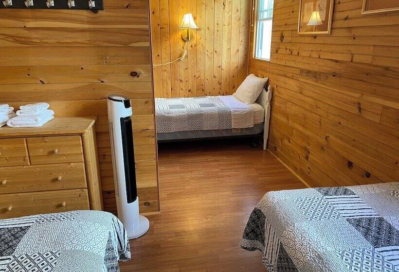 Parkside Cottages And Suites