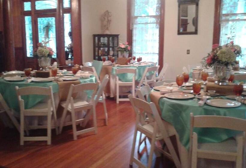 פנסיון Blythewood Plantation