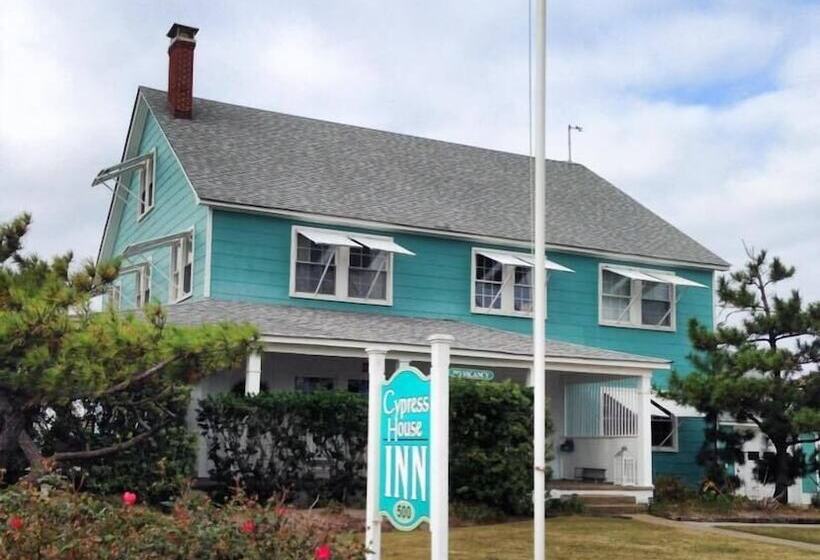 بنسيون Cypress House Inn