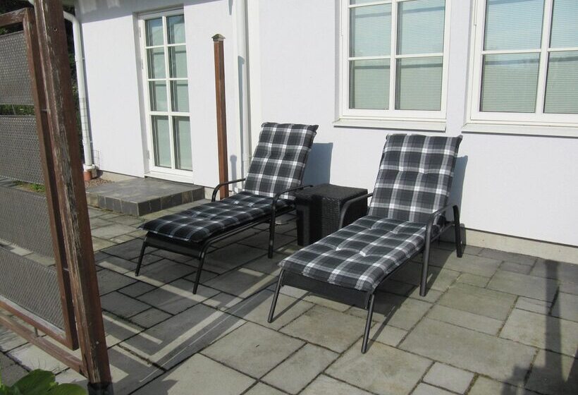 بنسيون Hills Cottage