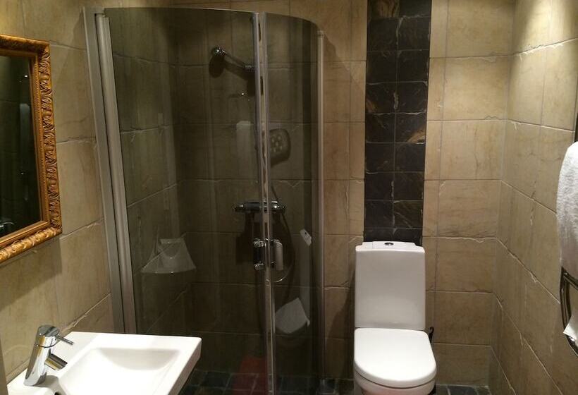 بنسيون Hills Cottage