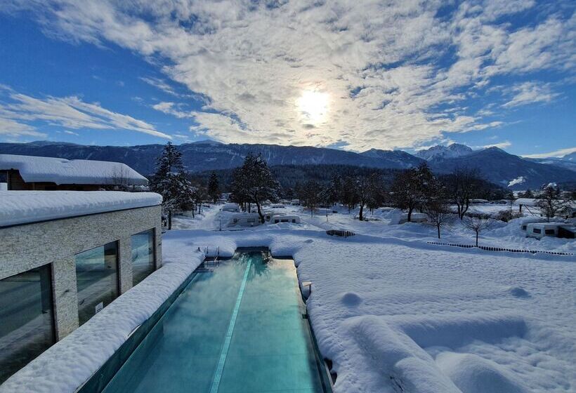 פנסיון Schluga Spa Apartments & Mobile Homes