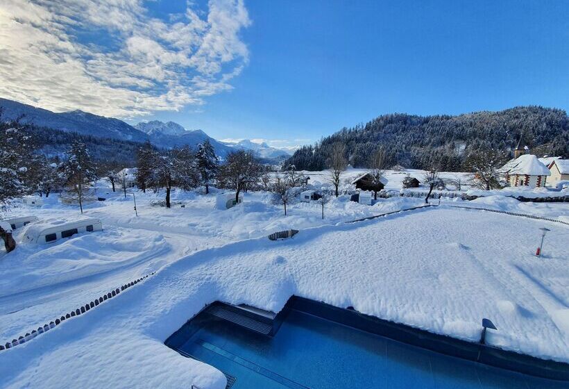 פנסיון Schluga Spa Apartments & Mobile Homes