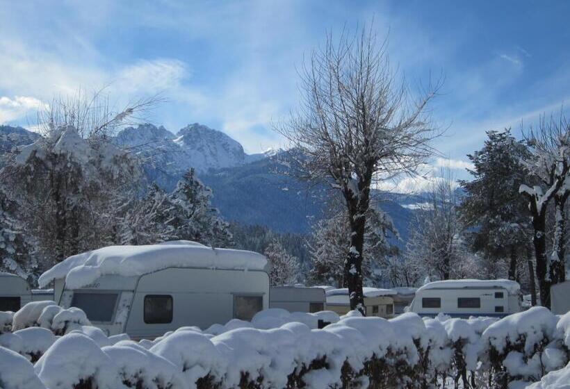 פנסיון Schluga Spa Apartments & Mobile Homes