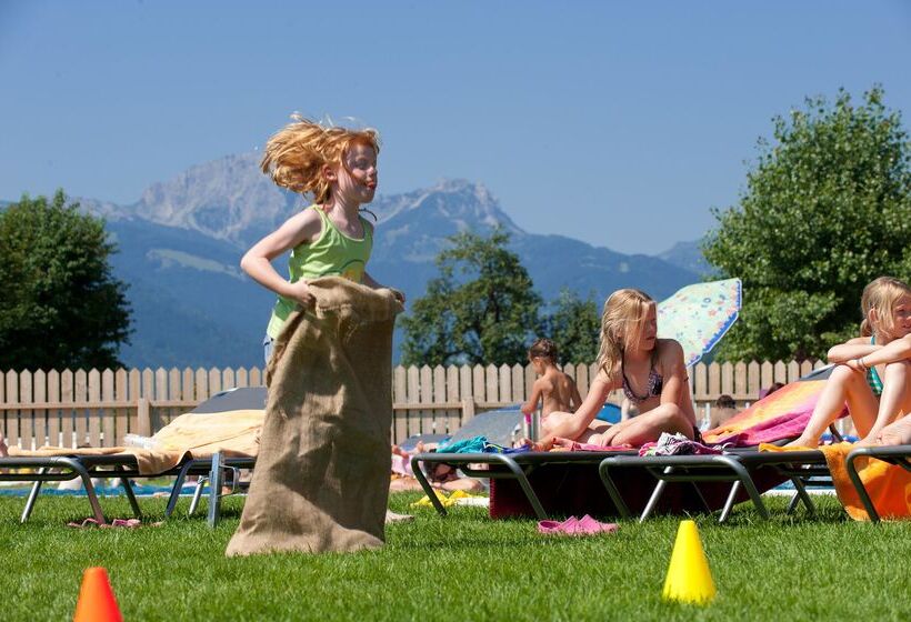 פנסיון Schluga Spa Apartments & Mobile Homes