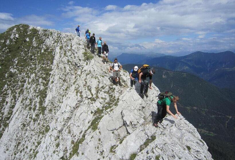 پانسیون Schluga Spa Apartments & Mobile Homes