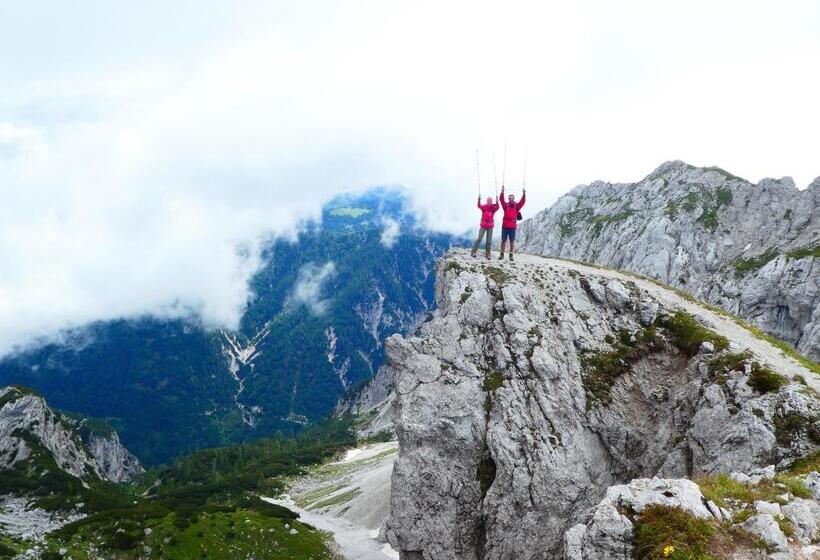 پانسیون Schluga Spa Apartments & Mobile Homes