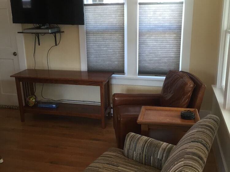 אתר נופש River Rock Cottages