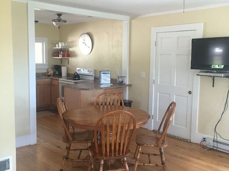 אתר נופש River Rock Cottages