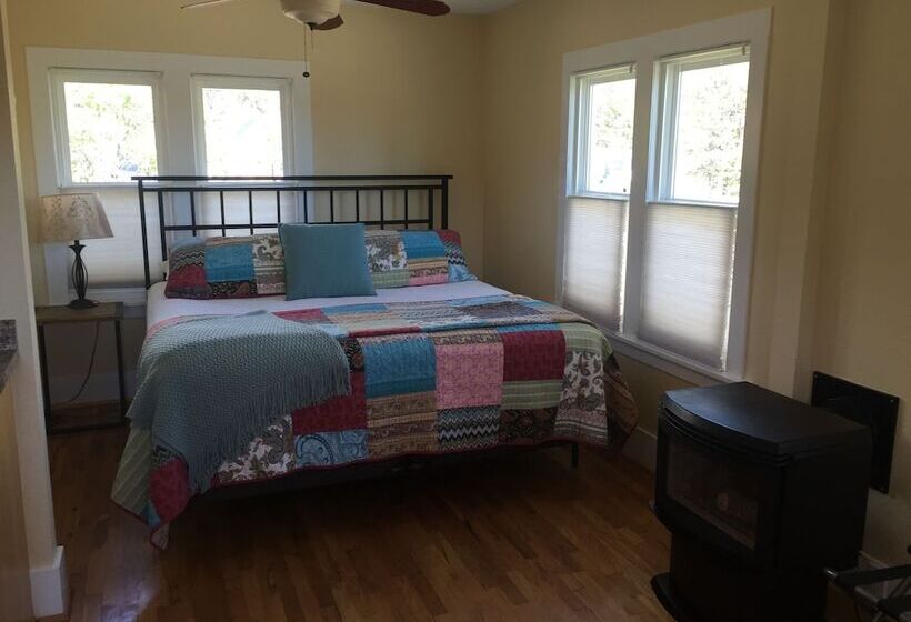 אתר נופש River Rock Cottages