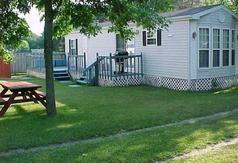 Sandbanks Beach Resort