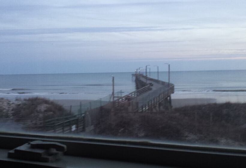 Seaview Pier And Motel