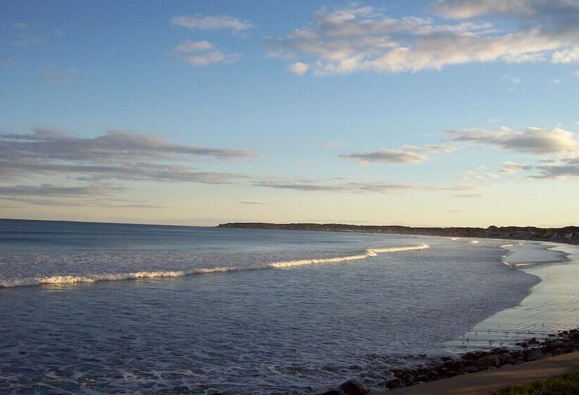 The Cutty Sark Motel