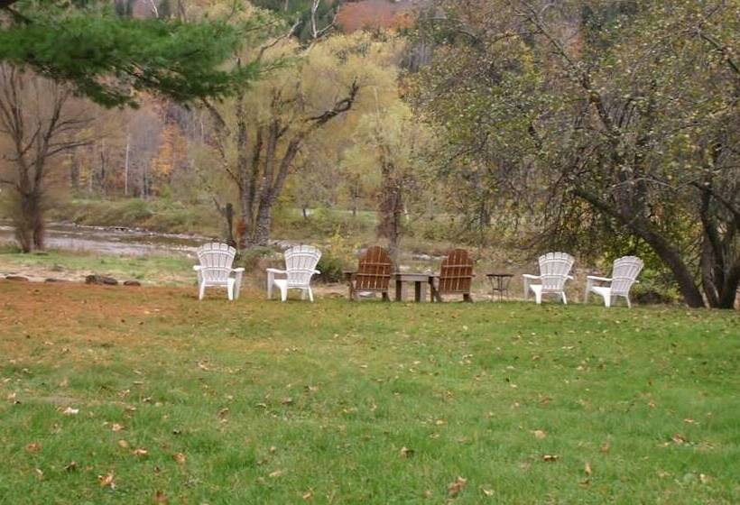 The Lincoln Inn & Restaurant At The Covered Bridge