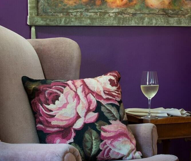 The Lincoln Inn & Restaurant At The Covered Bridge